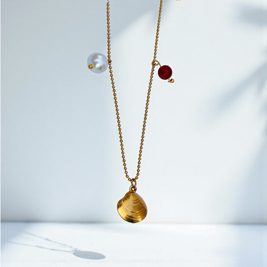 Goa Beach-Inspired Seashell Pendant Necklace