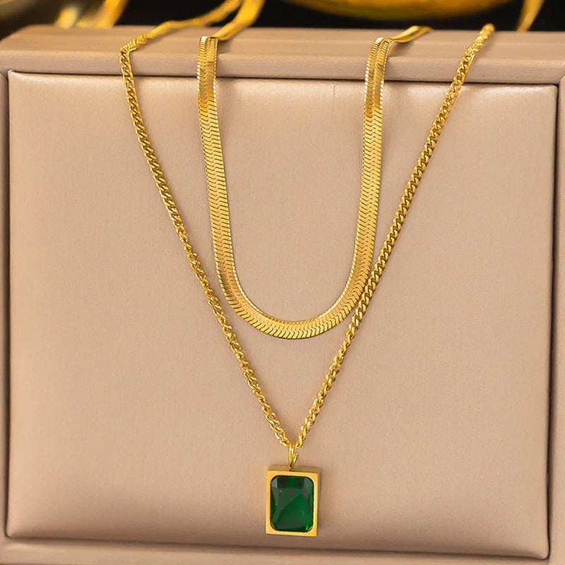 Elegant Dual-Layer Gold Necklace with Green Stone Pendant – Anti-Tarnish