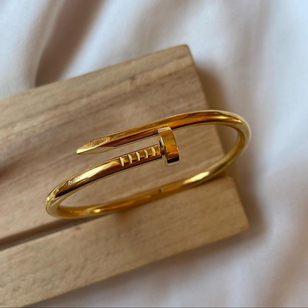 18K Gold-Plated Nail Bangle – Waterproof & Tarnish-Free