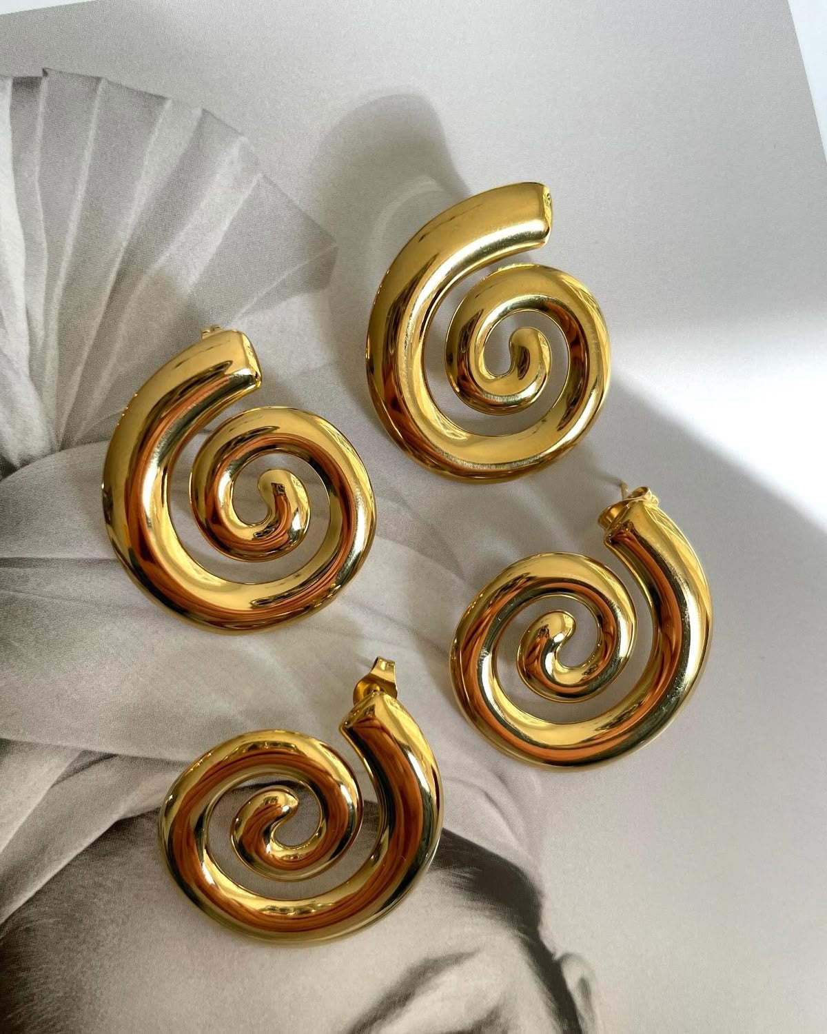 Luxe Swirl Anti Tarnish Gold Earrings