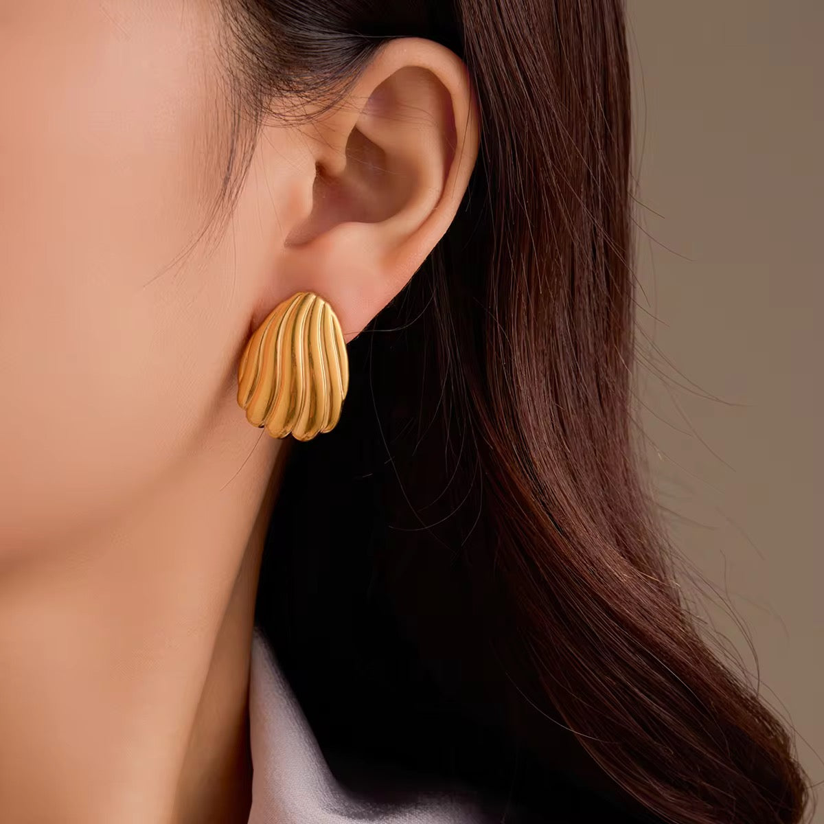 Golden Ripple: Anti-Tarnish Stainless Steel Textured Earrings - Sculpted Glam