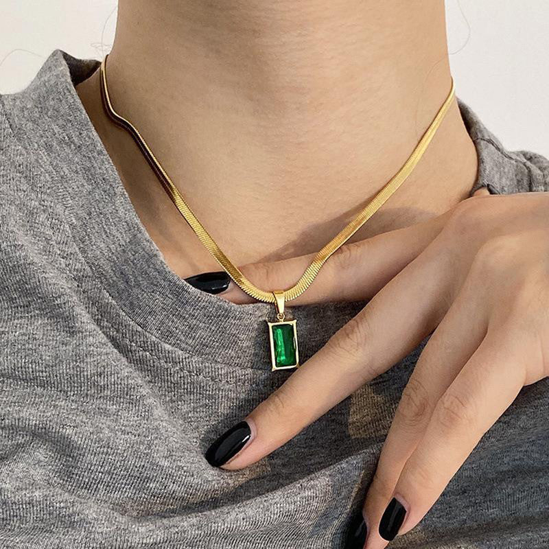 Emerald Elegance Gold-Tone Herringbone Necklace – Anti-Tarnish Pendant Chain for Indian Women