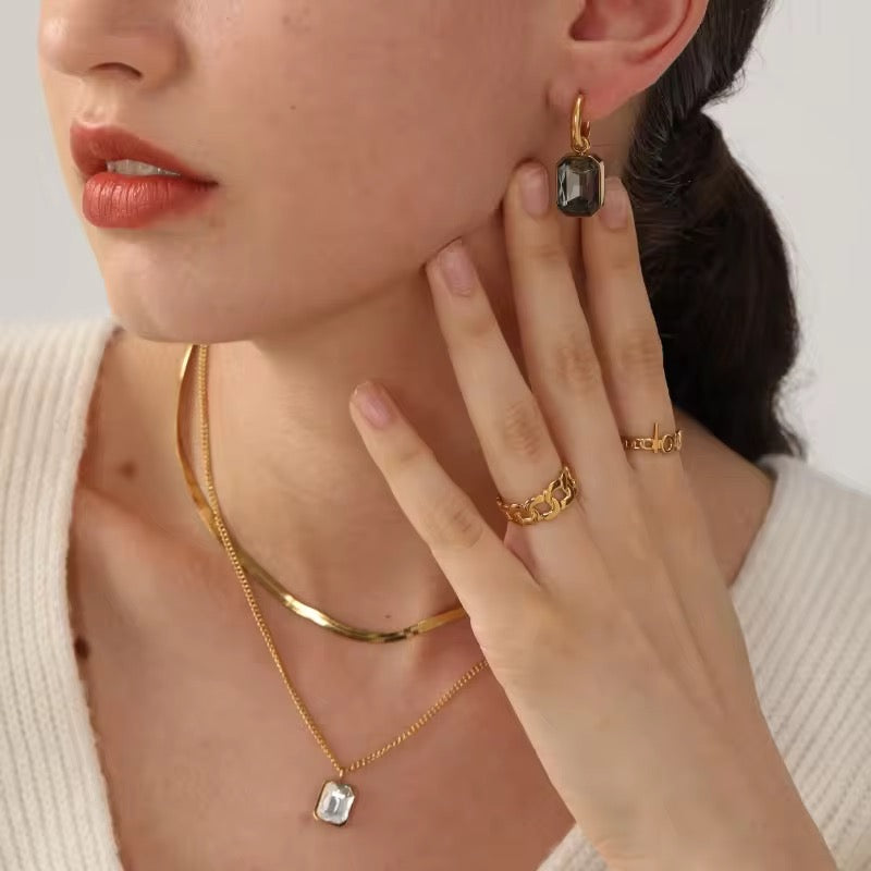 Luxora Dual-Layer Gold Necklace with White Crystal Pendant – Anti-Tarnish & Waterproof