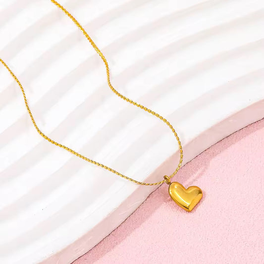 Gold Heart Pendant Necklace – Anti Tarnish, Waterproof, Everyday Wear Jewelry for Women