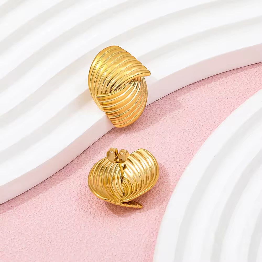 Bold Luxe Knot Studs – Anti Tarnish Statement Gold