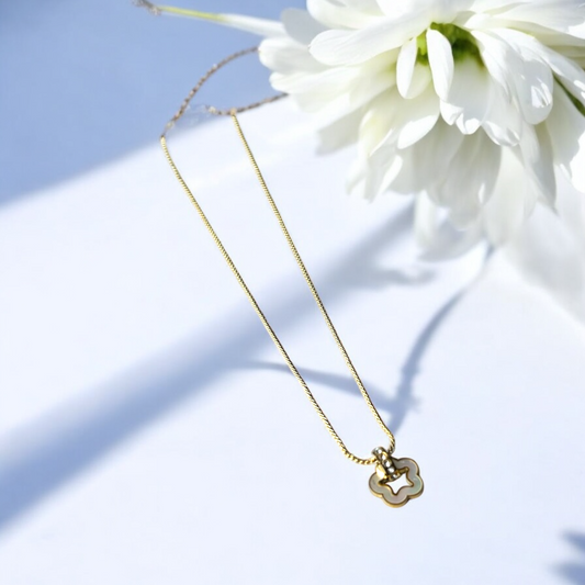 Delicate Star Pendant Necklace With Stones (Anti-Tarnish)