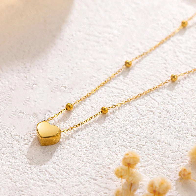 Golden Heart Charm Necklace - Anti Tarnish
