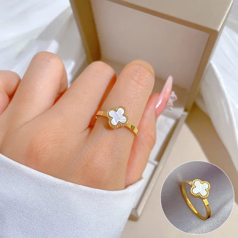 White & Pastels Golden White Clover Anti-Tarnish Ring