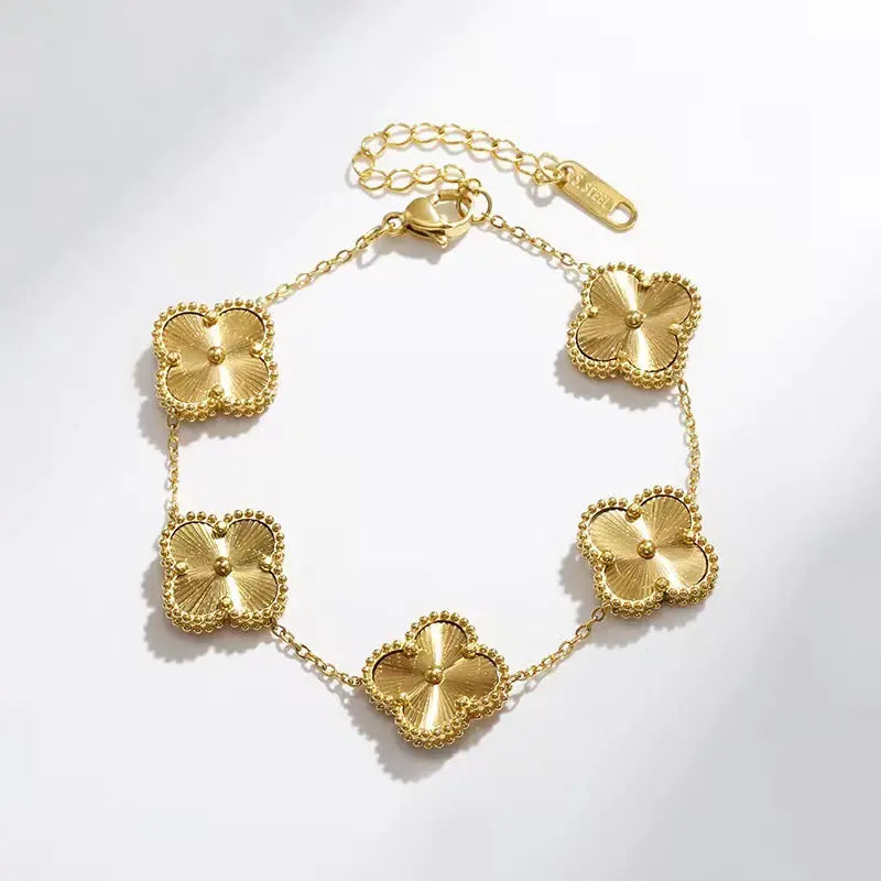 Golden Bloom Clover Bracelet – Anti Tarnish