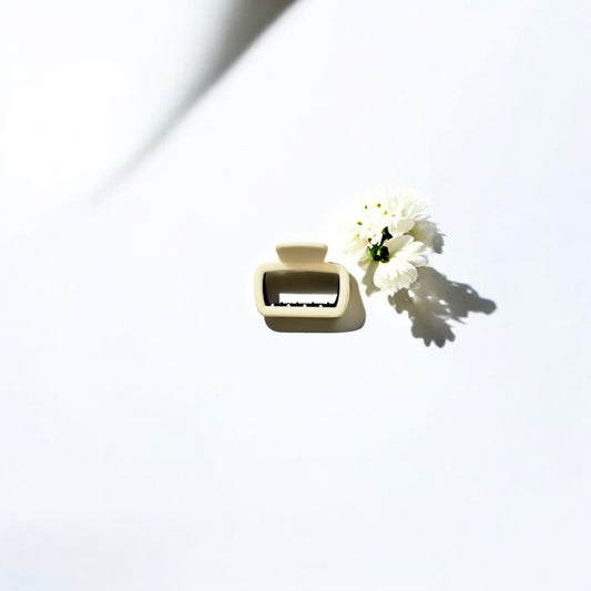 Pastel Dream Claw Clip - Two tone ( Soft white and Brown)