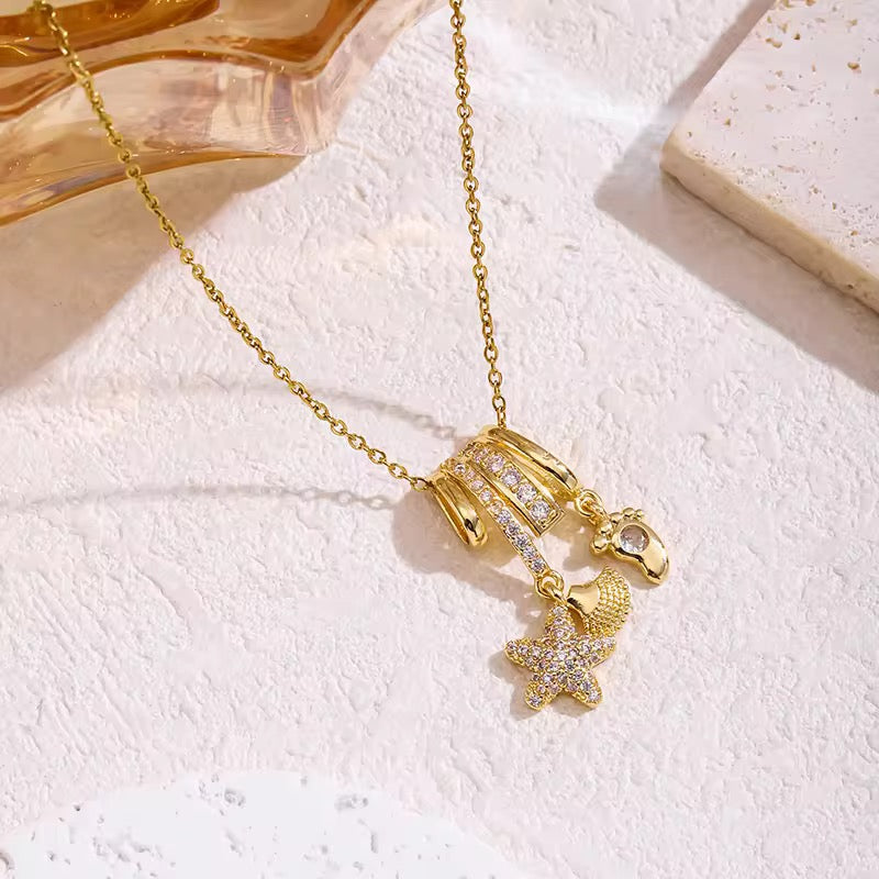 Footprint Charm Necklace – A Mom's Everyday Favorite