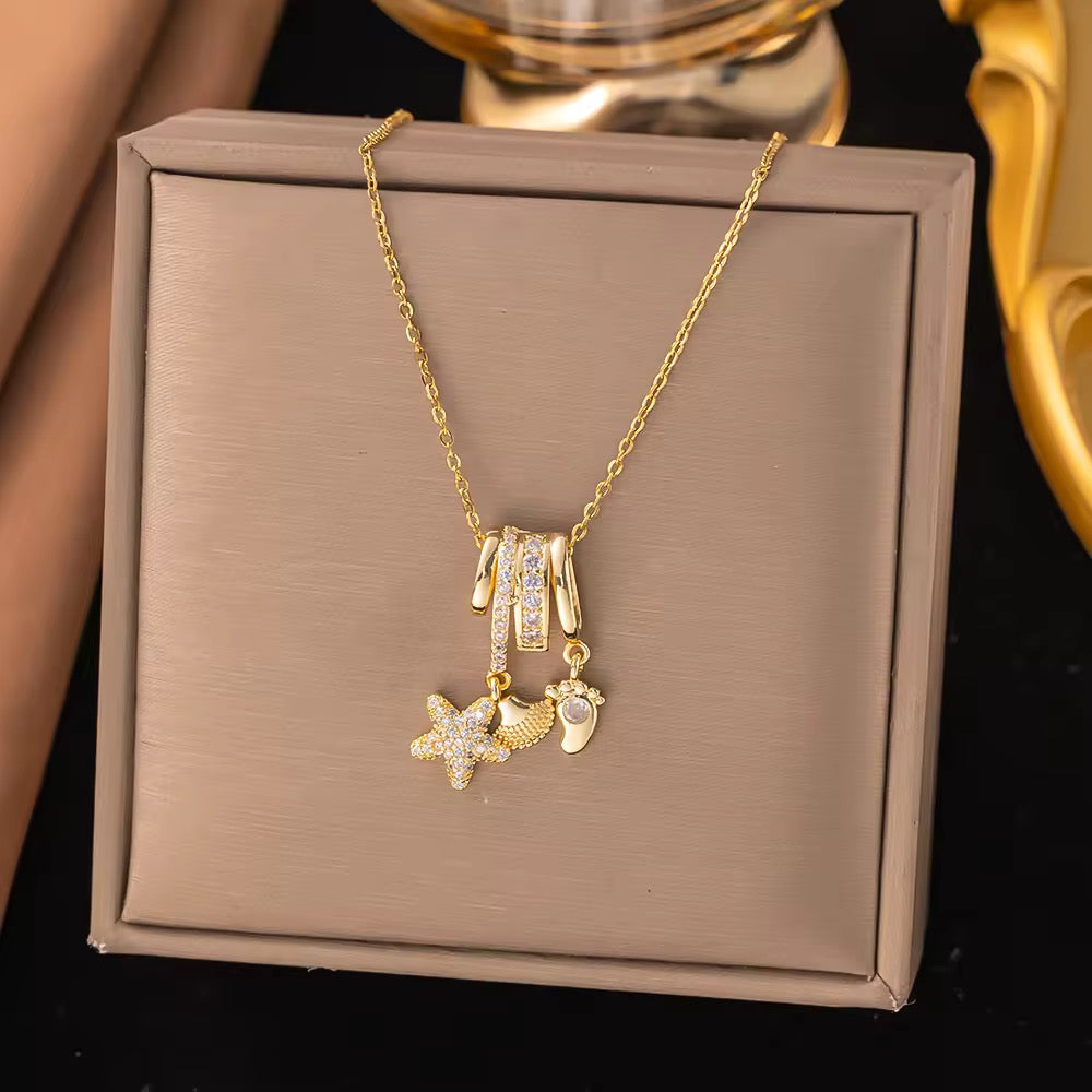 Footprint Charm Necklace – A Mom's Everyday Favorite
