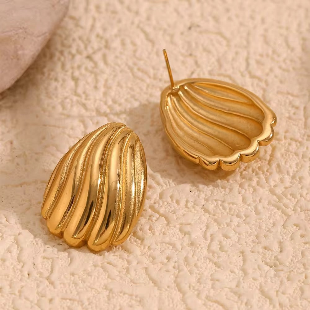 Golden Ripple: Anti-Tarnish Stainless Steel Textured Earrings - Sculpted Glam