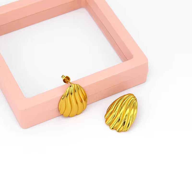 Golden Ripple: Anti-Tarnish Stainless Steel Textured Earrings - Sculpted Glam