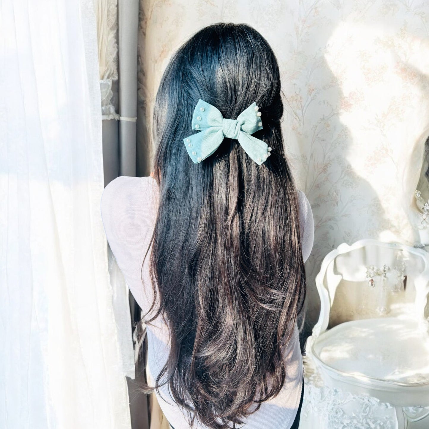 Pastel Green Hair Bow