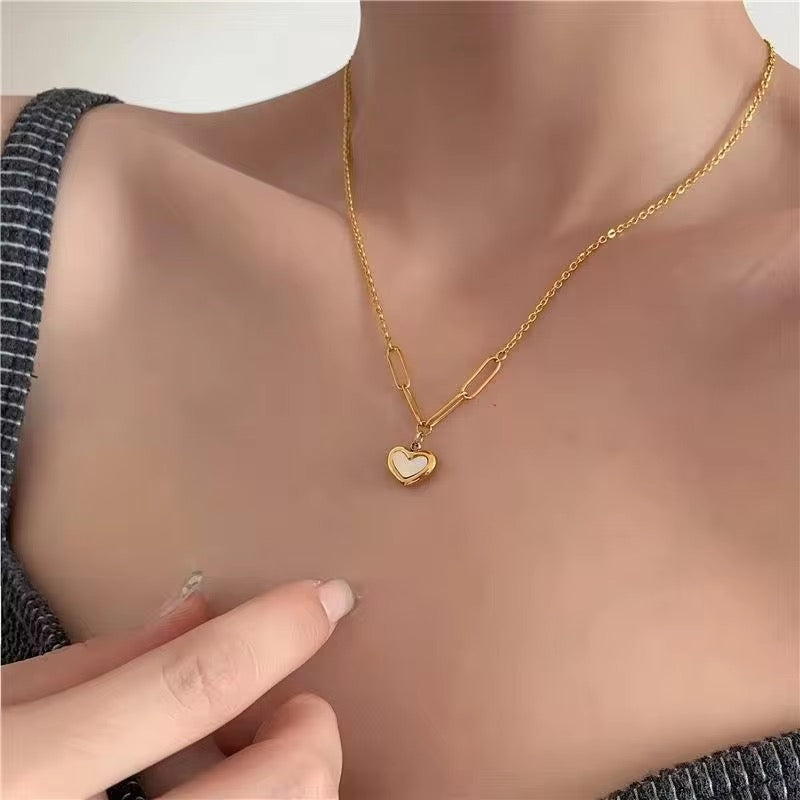 Luna Heart – Anti-Tarnish Gold Paperclip Necklace