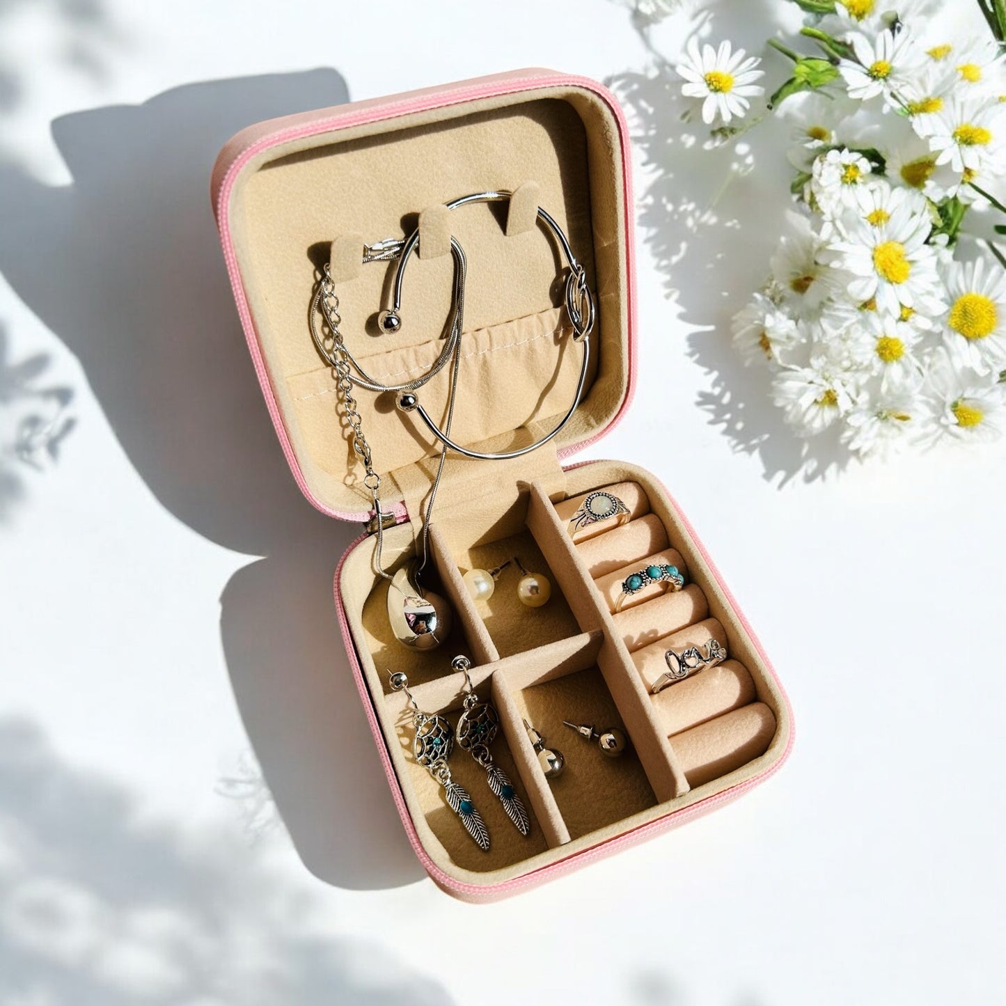 Everyday Elegance: 8-Piece Silver Jewelry Set - FREE Organizer Included